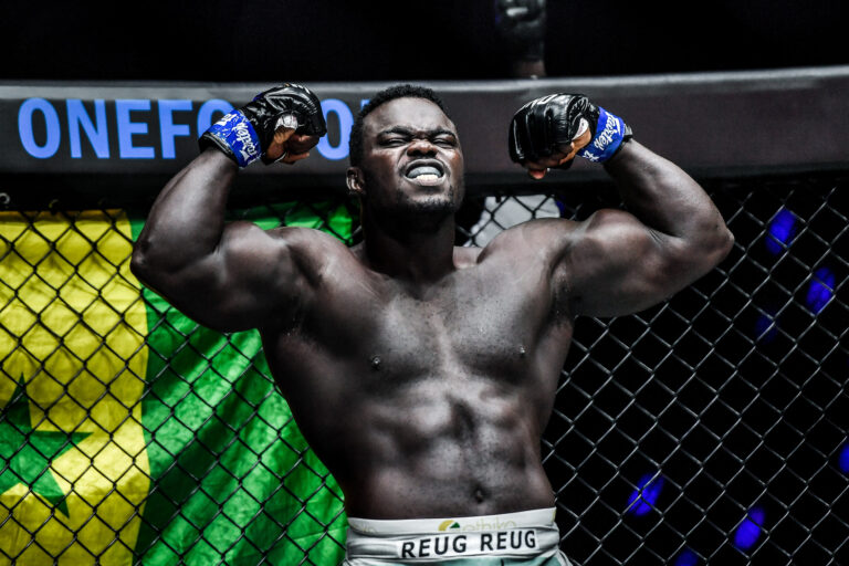 Analyse approfondie : Comment Reug Reug a remporté son titre mondial de MMA des poids lourds contre Anatoly Malykhin