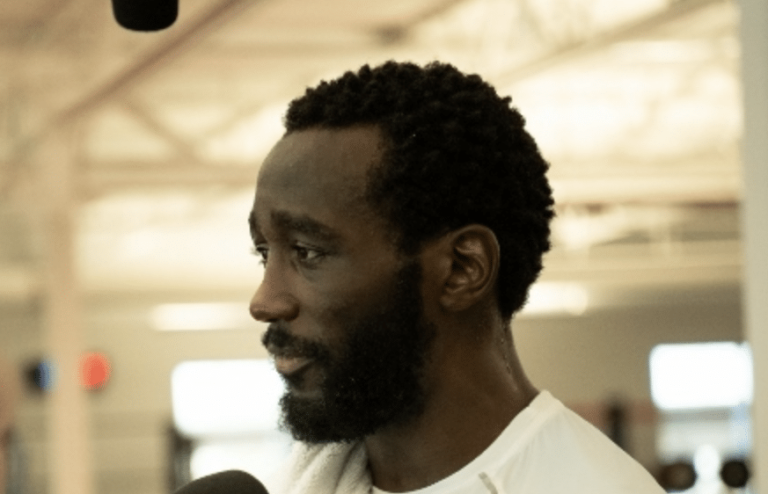 Crawford dénonce la remarque raciste de Lopez