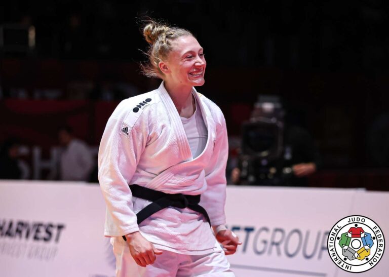 Finale néerlandaise avec la gagnante libérée Margit de Voogd