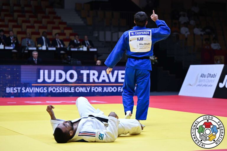 Murad Chopanov inarrêtable à Abu Dhabi