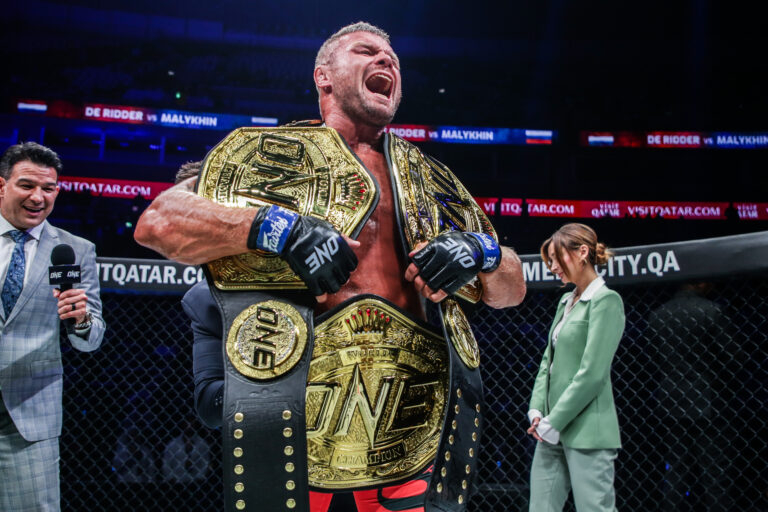 Répartition des combattants : les 5 meilleures armes de l'arsenal MMA d'Anatoly Malykhin