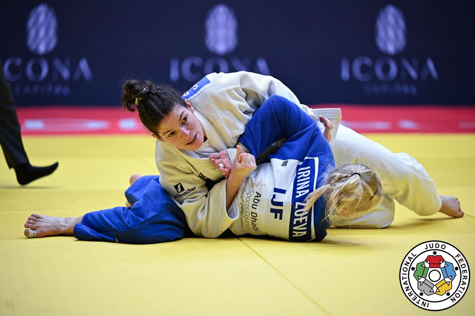 Seija Ballhaus remporte l'or à Abu Dhabi