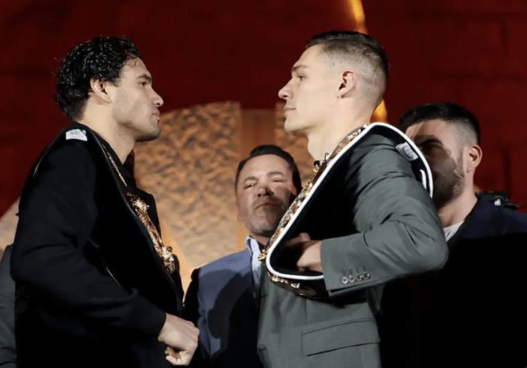 De La Hoya : Usyk pourrait affronter Ramirez contre Billam-Smith, vainqueur