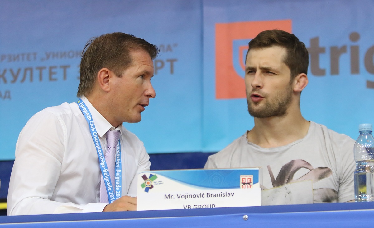 Aleksandar Kukolj, membre de la commission sportive de l'UEJ, recommande la simplicité du judo