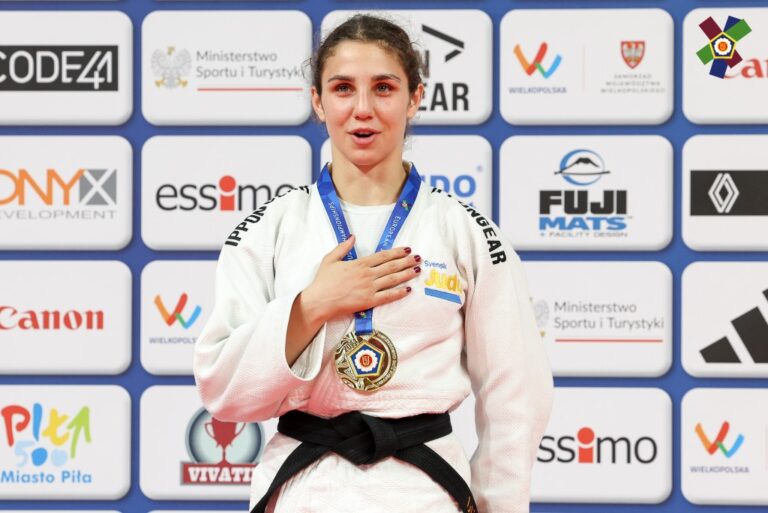 Babulfath remporte le titre européen des moins de 23 ans lors d'un événement de retour à Pila