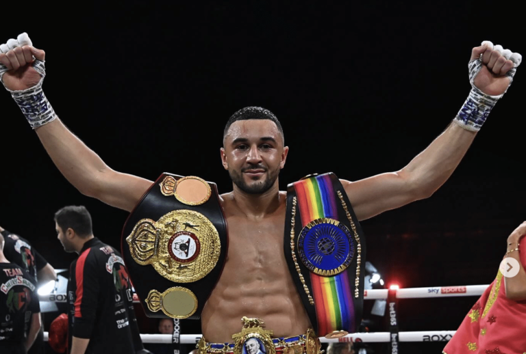 Callum Simpson affronte Steed Woodall le 11 janvier