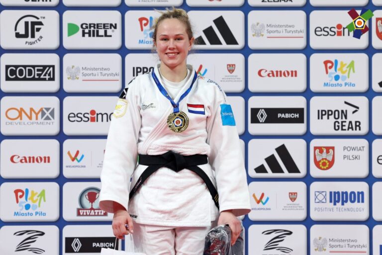 Enfin l'or pour Yael van Heemst lors de sa septième tentative de titre