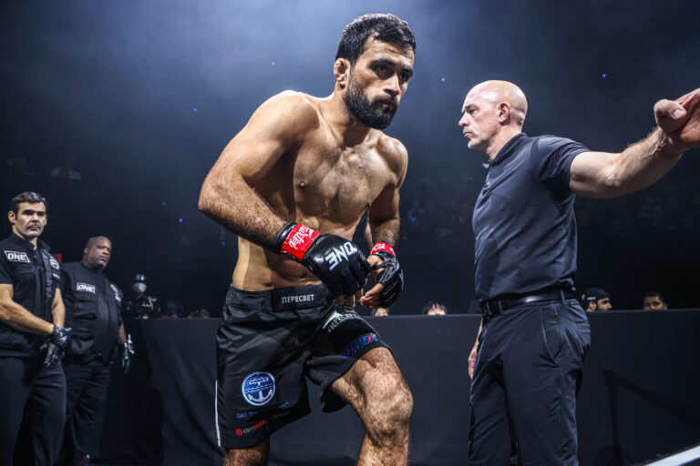 « Il est dangereux dans tous les domaines » – Shamil Gasanov se prépare à un affrontement difficile avec Halil Amir lors de ONE Fight Night 26