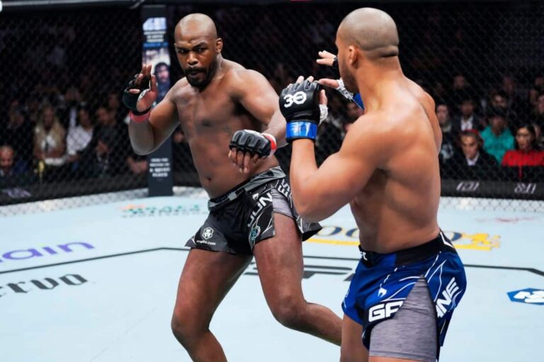 Jon Jones dit qu'il veut seulement des super combats après l'UFC 309, mais cela ne correspond pas aux plans de Dana White