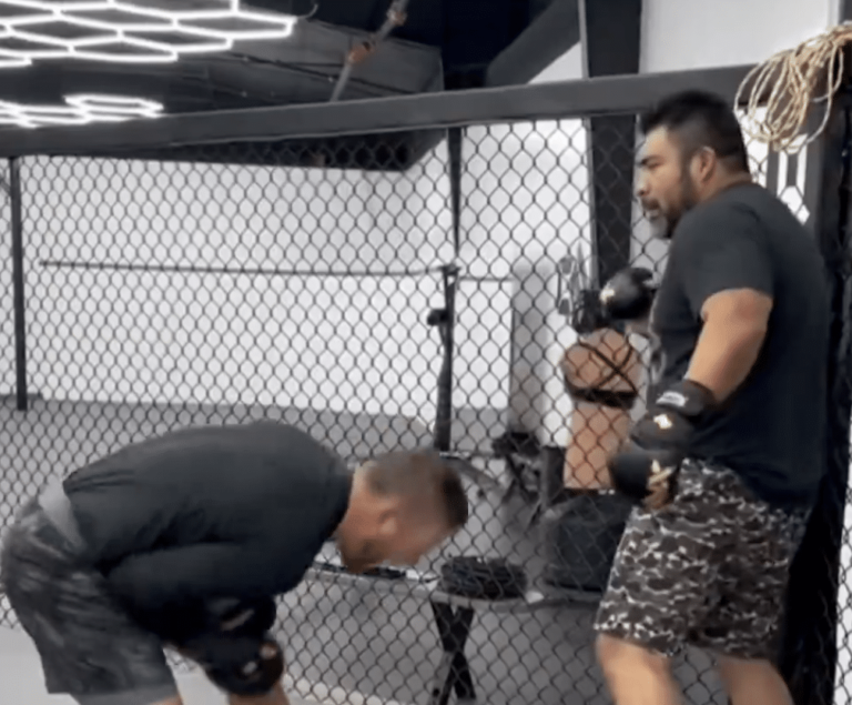 Justin Gaethje abandonné par une balle dans le corps de l'entraîneur