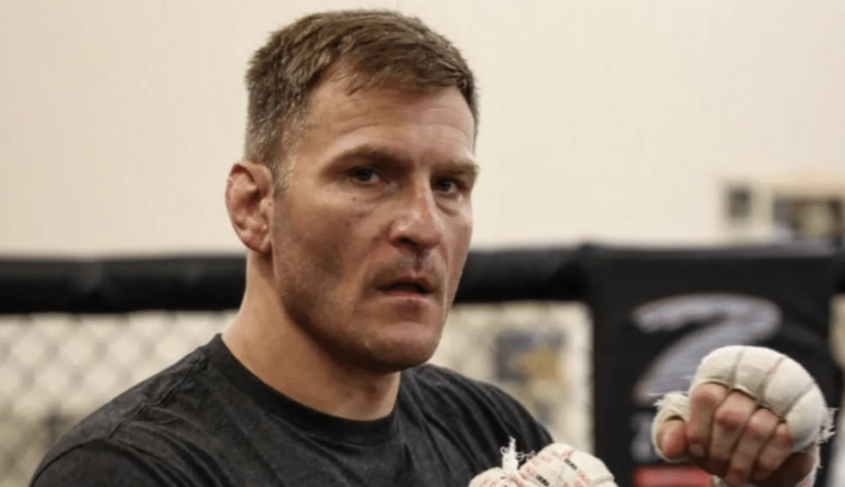 Stipe Miocic applaudit à ceux qui remettent en question le combat de Jon Jones