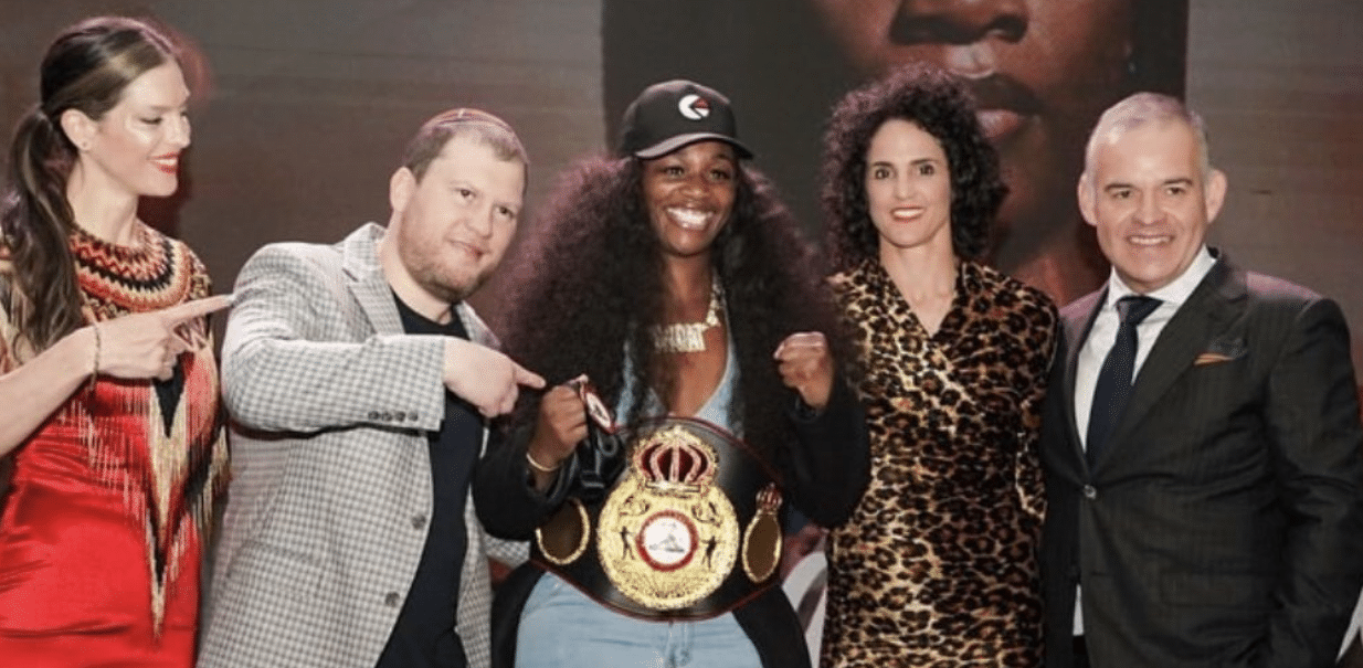 Claressa Shields honorée à la convention WBA