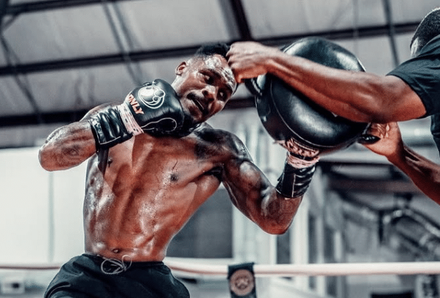Jermell Charlo envisage le retour en 2025