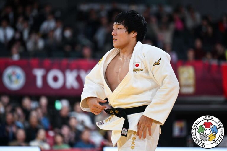 Sotaro Fujiwara bat Timur Arbuzov en finale des -81 kg