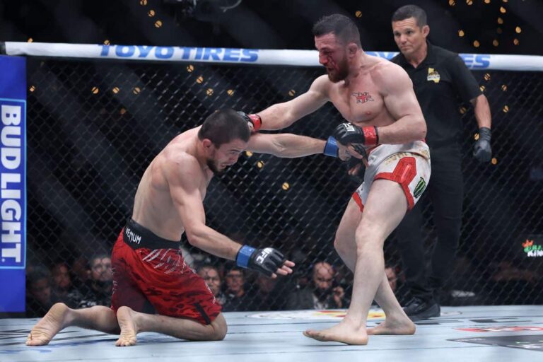 Merab Dvalishvili conserve son titre grâce à une victoire dominante sur Umar Nurmagomedov à l'UFC 311