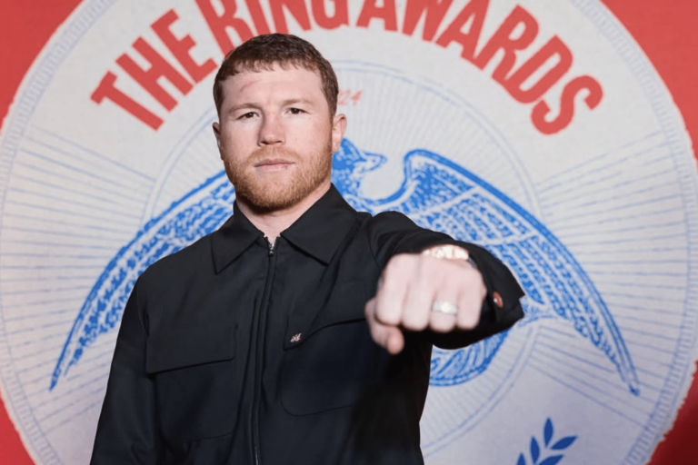 « Canelo accepte l'accord de 4 combats avec les Saoudiens qui comprend Crawford »