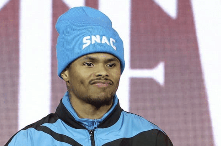 Shakur réagit à Schofield se retirant; Foura à la place Josh Padley