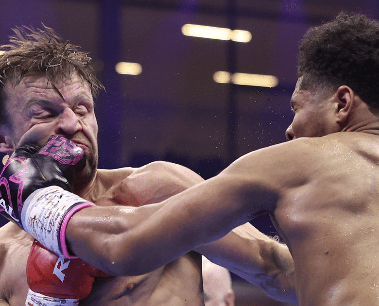 Stevenson surmonte les blessures à la main pour arrêter Padley