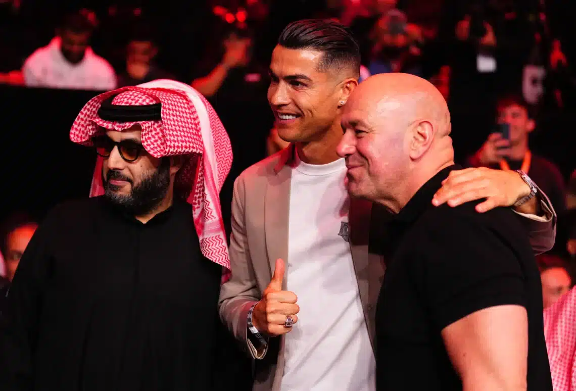 Commentaire de Dana White sur le fandom de l'UFC de Cristiano Ronaldo
