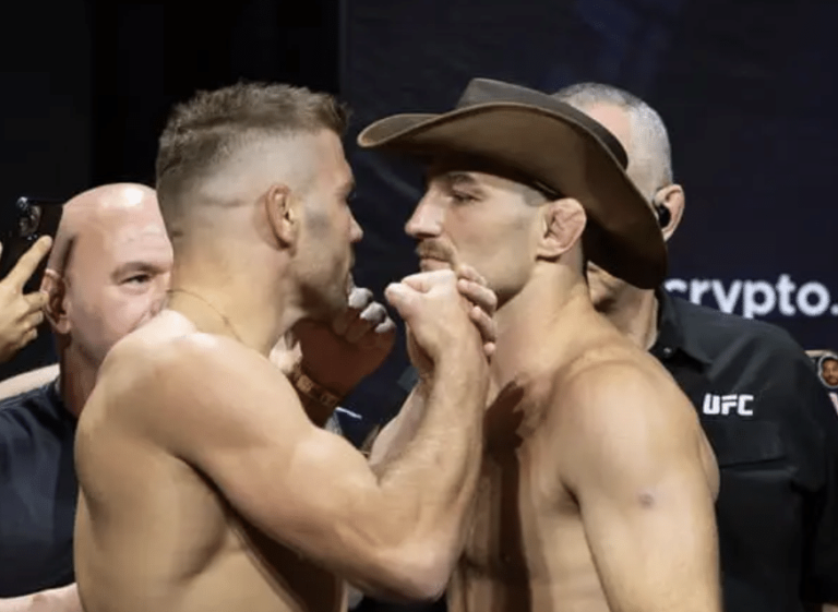 Du Plessis, Strickland prenez du poids pour UFC 312 Clash