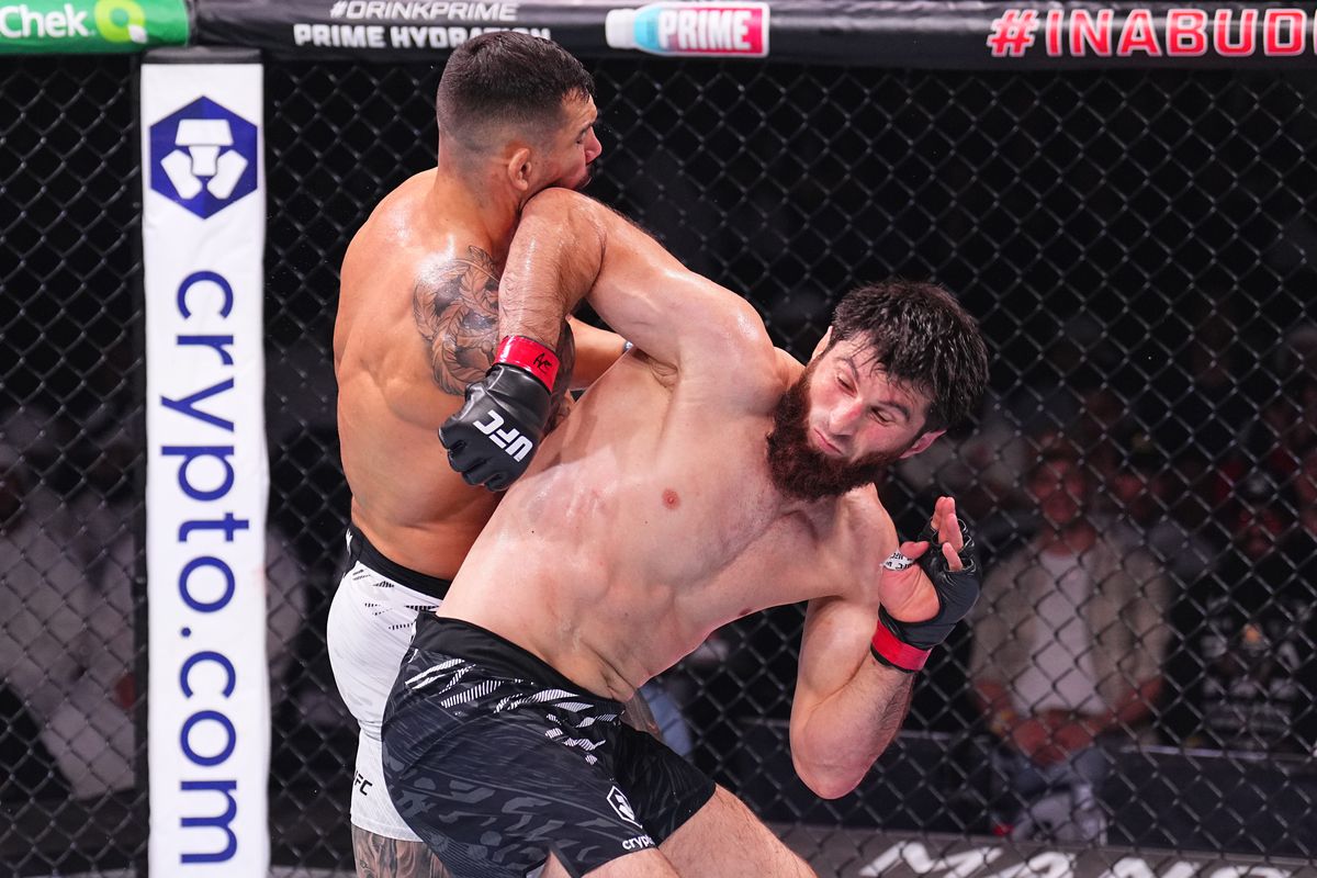 Michael Bisping sur l'ampleur de Pereira Vs. Ankalaev à l'UFC 313