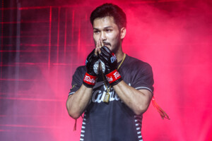 Suakim Sor Jor Tongprajin Komawut FA Group un vendredi combat 100 2