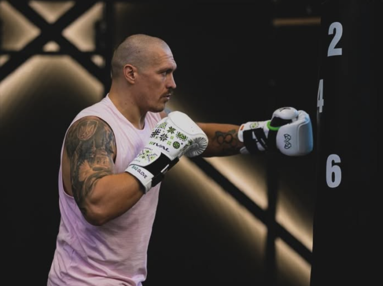 Usyk modifie ses projets de retraite
