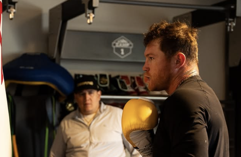 Canelo arrête les réalisations de Benavidez
