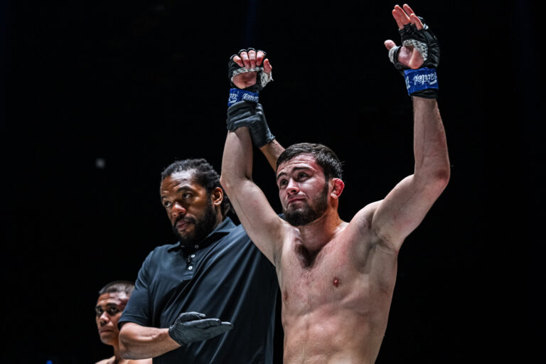 5 raisons pour lesquelles Sanzhar Zakirov pourrait être une future superstar du MMA