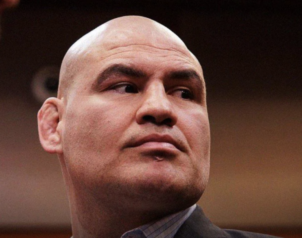 La communauté MMA réagit à la peine de cinq ans de Cain Velasquez