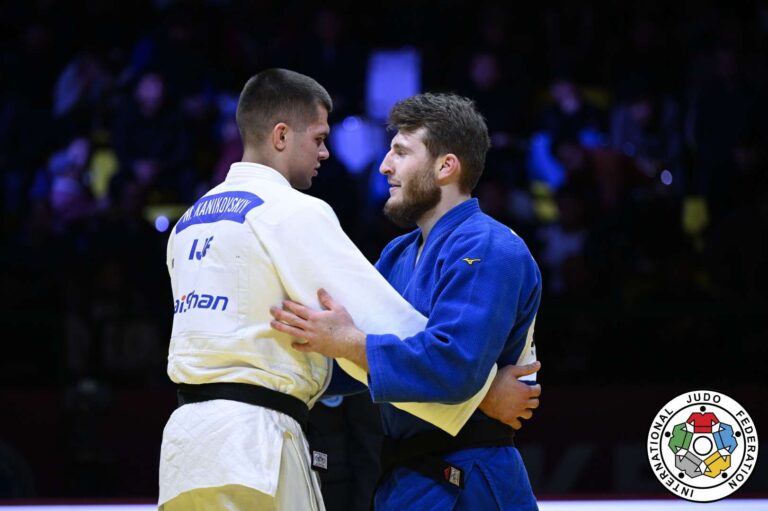 Matvey Kanikovskiy à nouveau intouchable U100kg