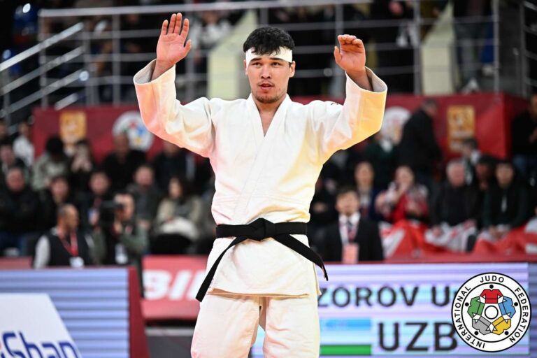 Ouzbek Umar Bozorov surprend l'élite U90kg