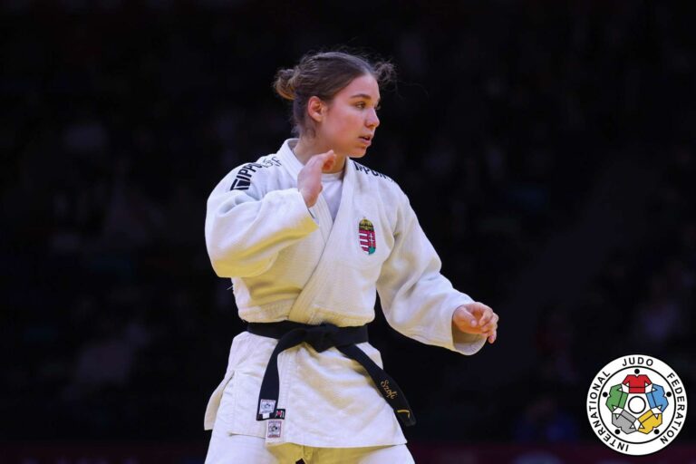 Szofi Ozbas attrape la victoire dos à dos dans une nouvelle catégorie de poids