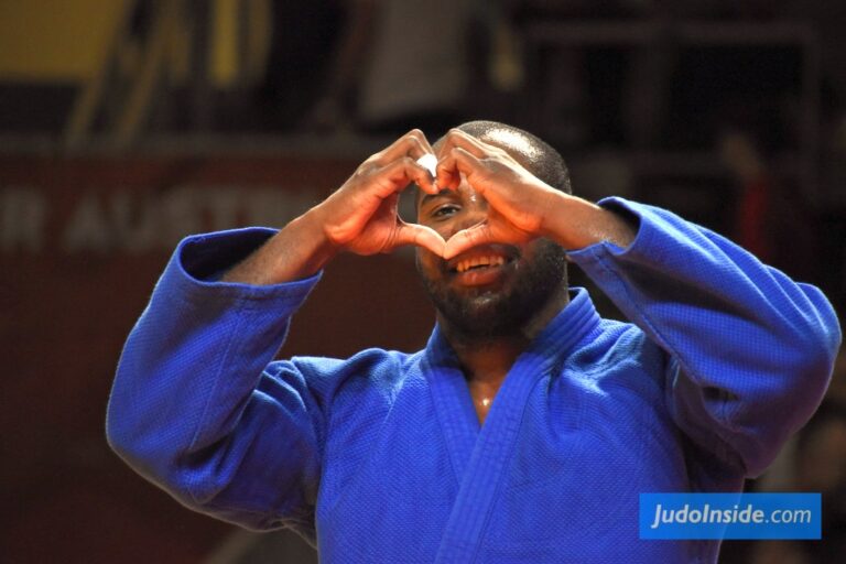 Vieux rivaux en nouveau poids Silva et Toth en finale U100kg