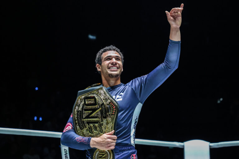 5 Questions brûlantes avant une nuit de combat 31: Kongthoranee Vs. Nong-O II