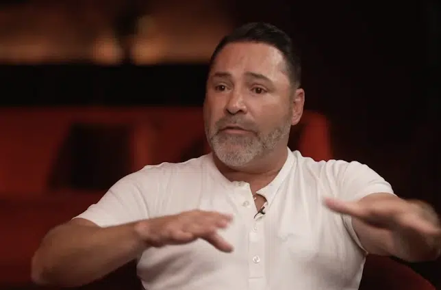De La Hoya se moque des échecs de Dana White