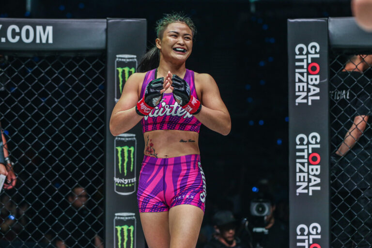 Enseigner le thaï et atteindre les fans: comment Stamp Fairtex utilise les médias sociaux pour développer son pouvoir d'étoile
