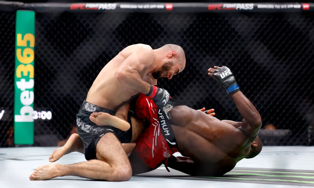 L'ancien concurrent de l'UFC Muhammad Mokaev partage l'opinion sur Dana White