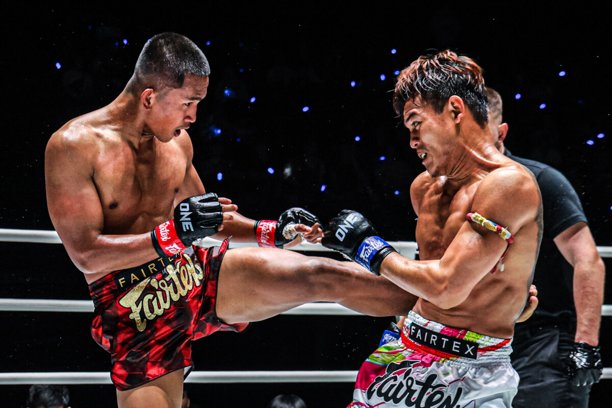Kongsuk Fairtex Lamnamoonlek TDED99 Fenday Fights 105 17