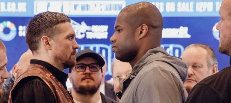 Usyk et Dubois s'affrontent dans un presseur ardent