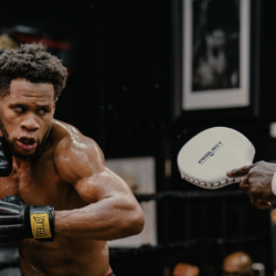 Devin Haney réagit à l&rsquo;élévation du numéro 1 de Keyshawn Davis