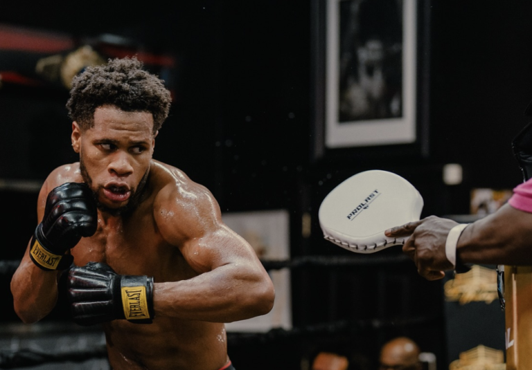 Devin Haney réagit à l&rsquo;élévation du numéro 1 de Keyshawn Davis