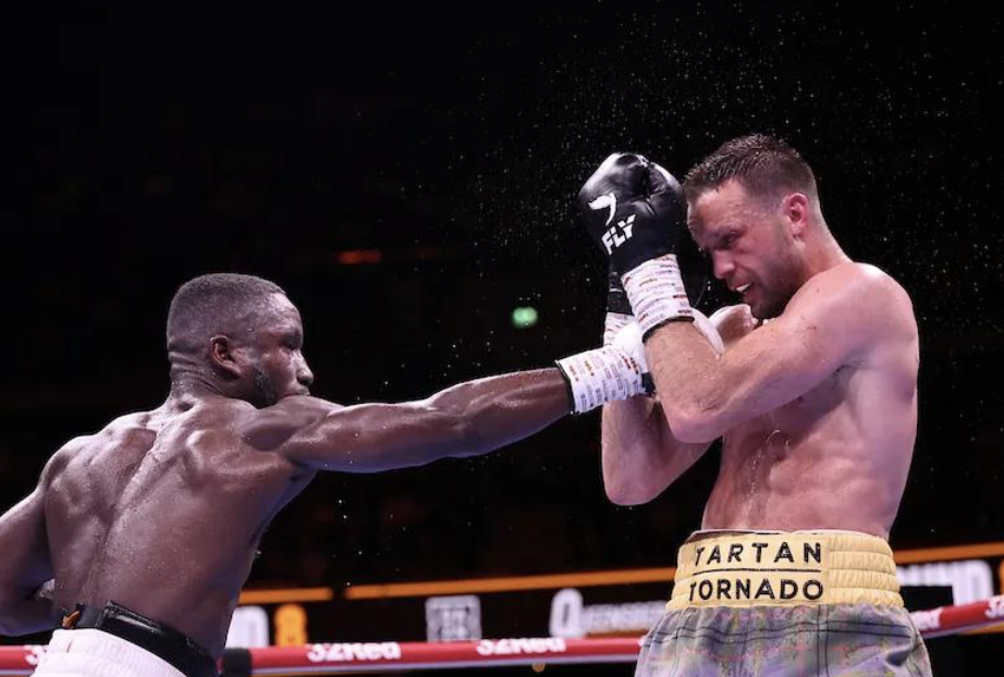 Essuman assure une victoire bouleversée sur Taylor