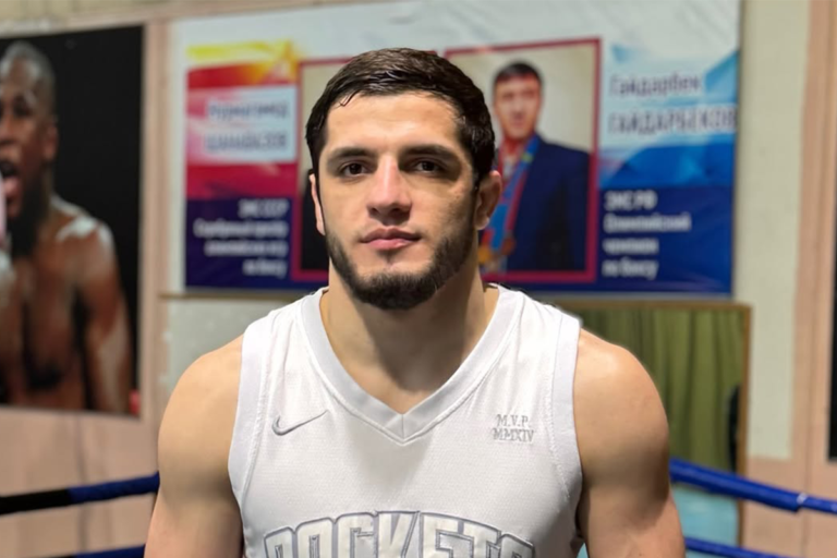 «  Un pas en avant majeur '' – Magomed Akaev prévoit de rester invaincu lors d'un premier début contre Ibragim Dauev