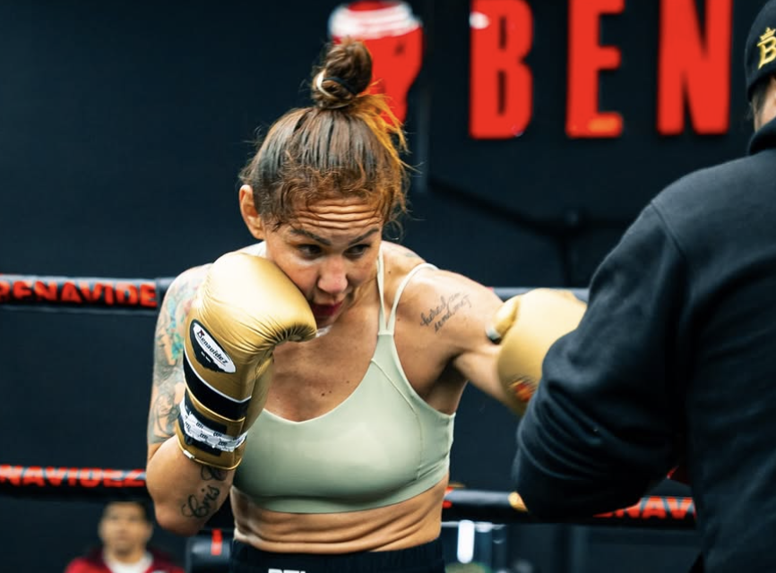 Cris Cyborg a encore deux combats de MMA