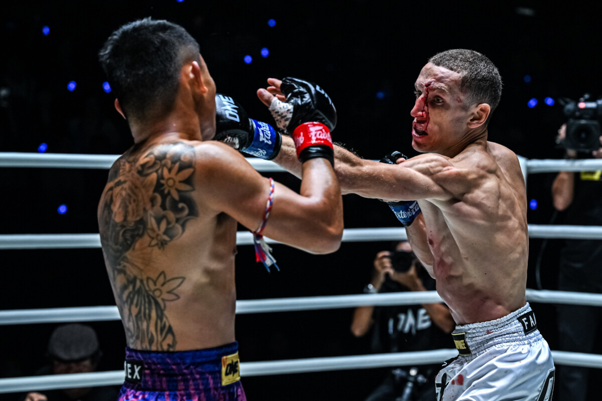 Lanyakaew Tor Silapon Andrii Mezentsev Un vendredi combat 111 24