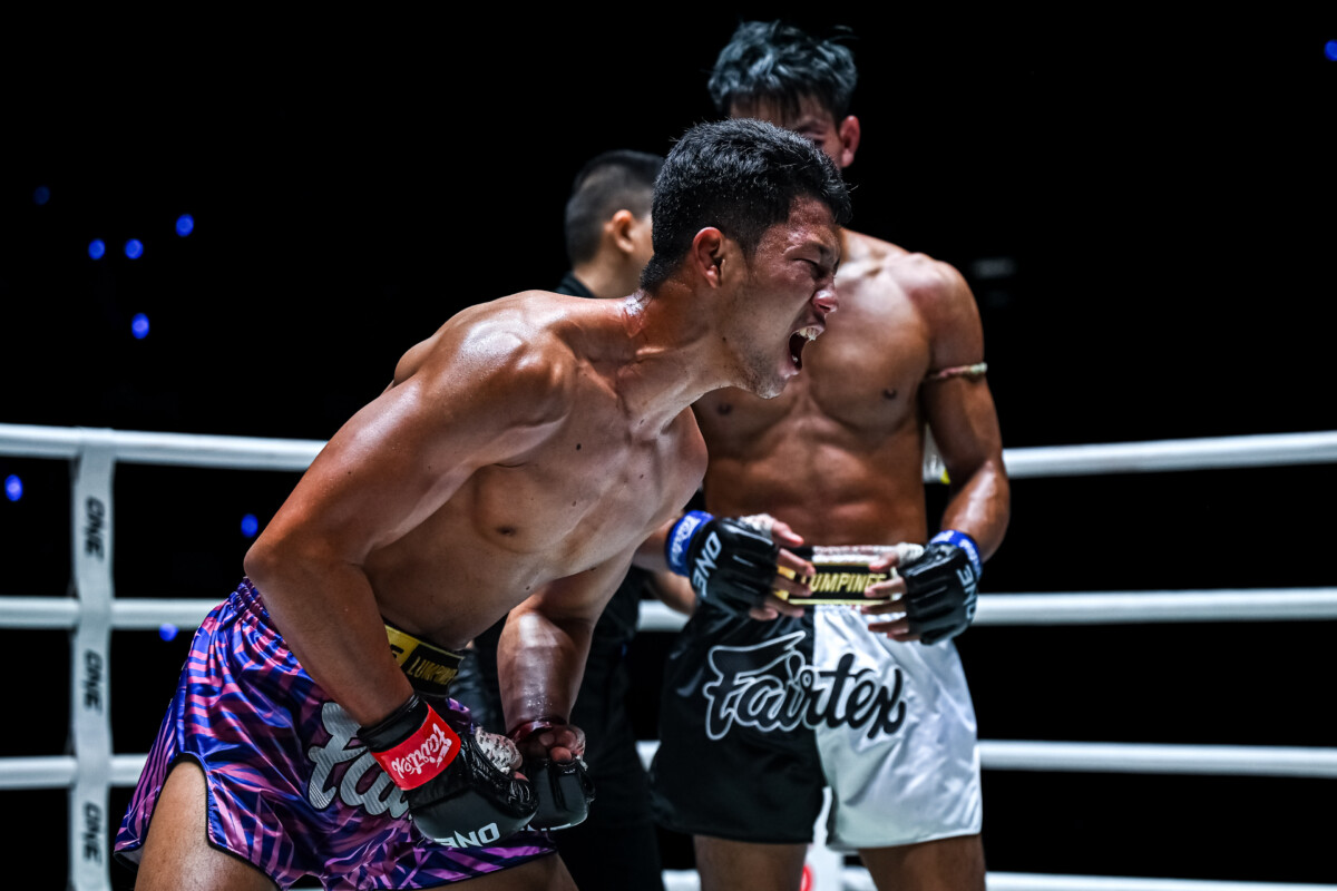 Watcharaphon Singha Mawynn Petpayathai Sangmorakot un vendredi combat 111 45