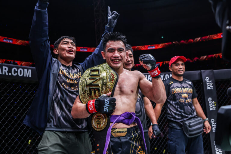 «  Ça a été un voyage '' – le roi MMA de paille Joshua Pacio réfléchit à l'héritage, les yeux de nouveaux défis