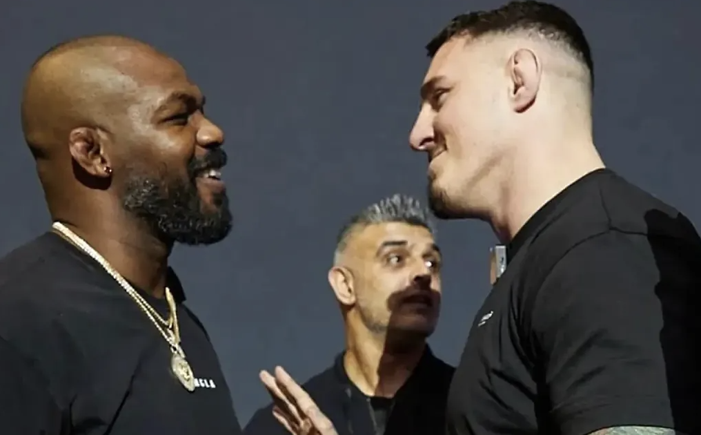 Dana White: Jones vs Aspinall News arrive «dans les prochaines semaines»