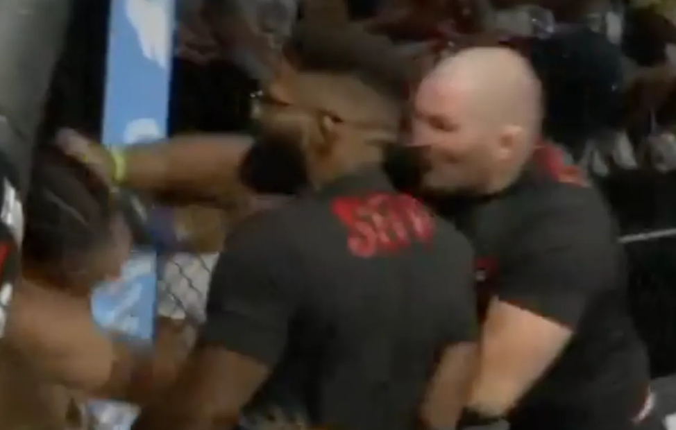 Sean Strickland frappe un combattant à Tuff-n-Uff 145